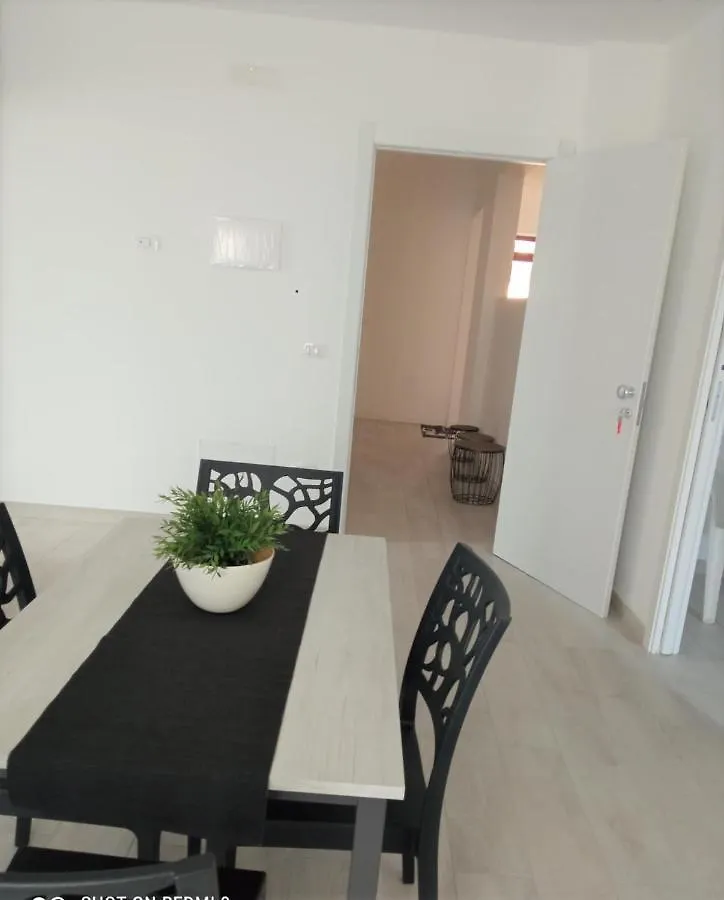 Damaste' Casa Vacanze Pachino Apartamento 0*,  Itália