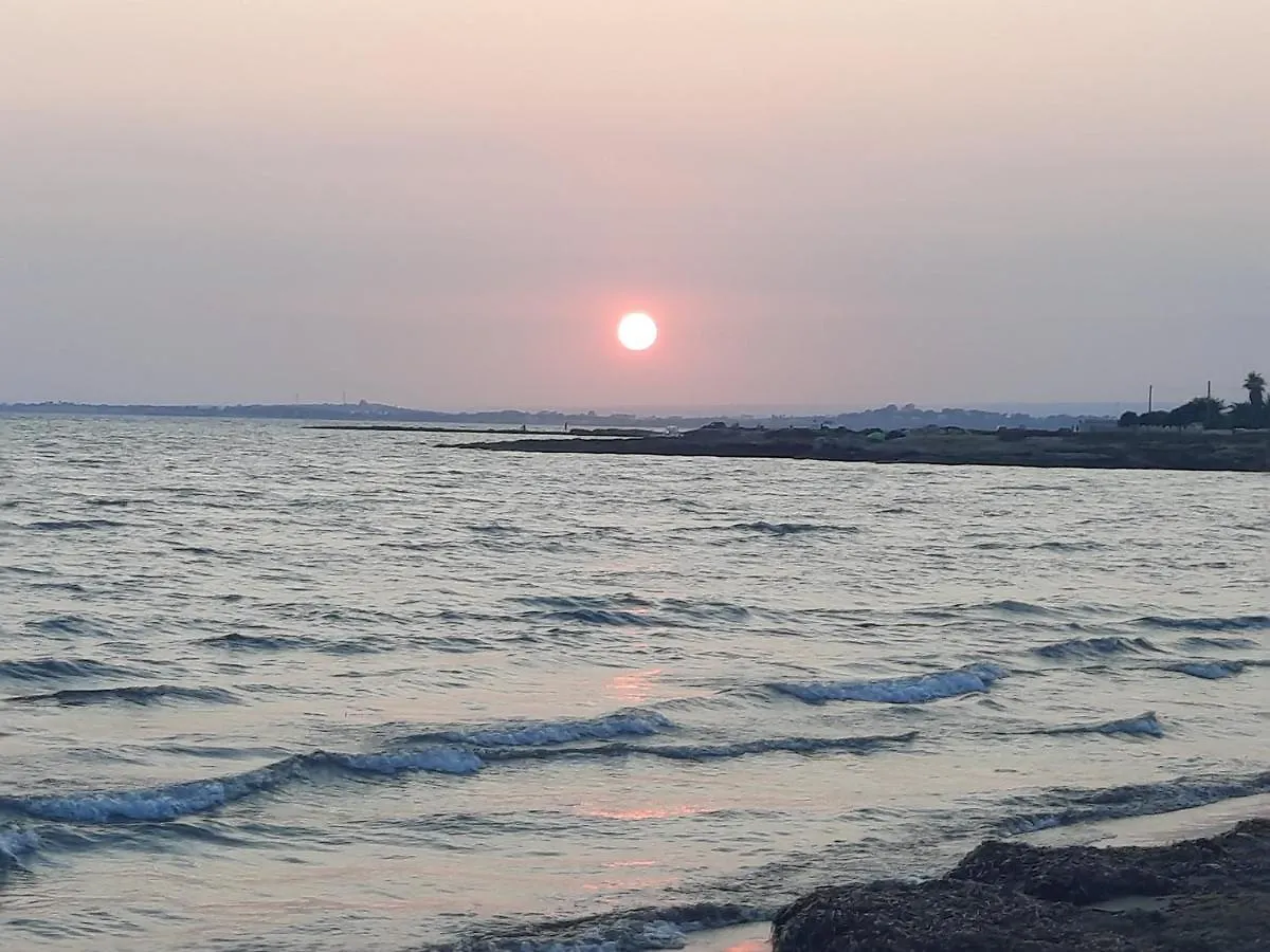Damaste' Casa Vacanze Pachino Apartment 0*,